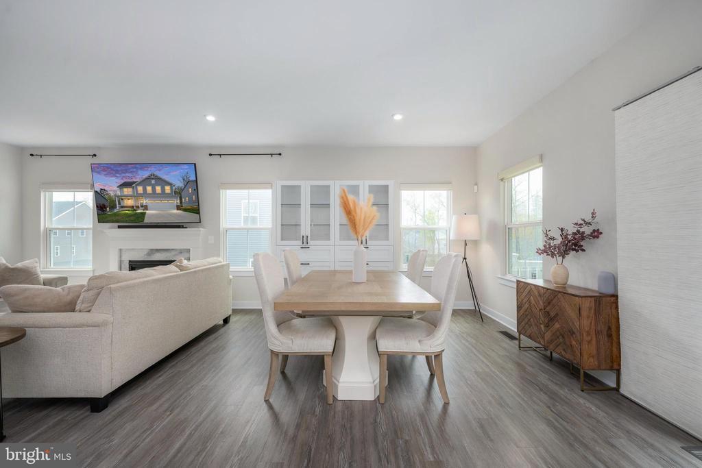 9104 MAPLE RUN DR, FREDERICKSBURG, Virginia 22407, 5 Bedrooms Bedrooms, ,4 BathroomsBathrooms,Residential,9104 MAPLE RUN DR,VASP2040660 MLS # VASP2040660