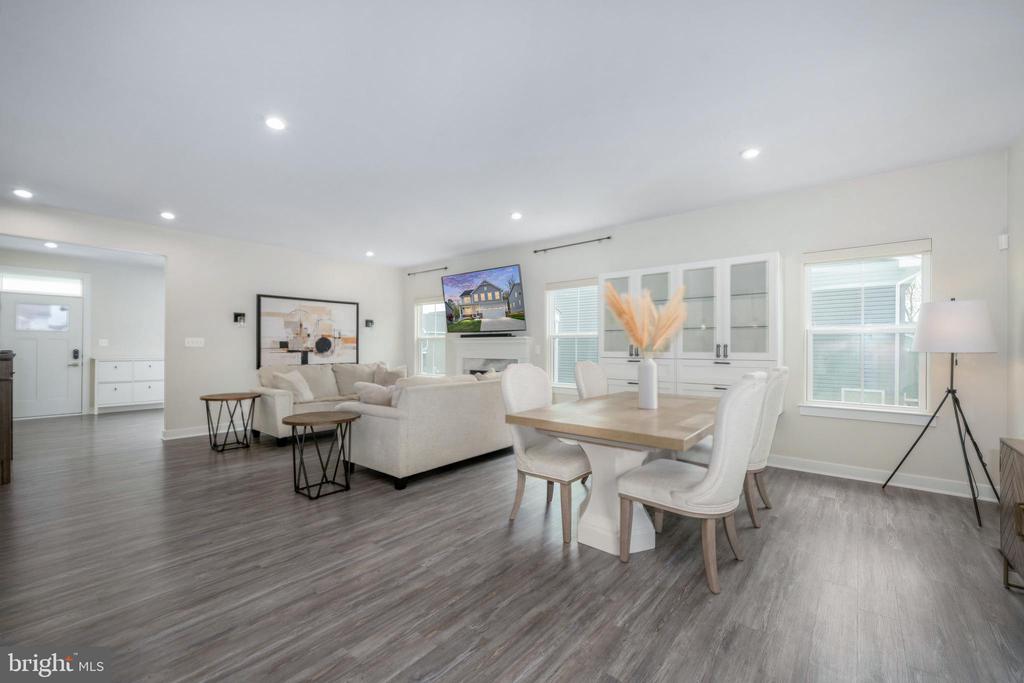 9104 MAPLE RUN DR, FREDERICKSBURG, Virginia 22407, 5 Bedrooms Bedrooms, ,4 BathroomsBathrooms,Residential,9104 MAPLE RUN DR,VASP2040660 MLS # VASP2040660