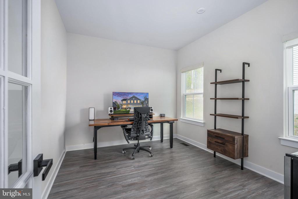 9104 MAPLE RUN DR, FREDERICKSBURG, Virginia 22407, 5 Bedrooms Bedrooms, ,4 BathroomsBathrooms,Residential,9104 MAPLE RUN DR,VASP2040660 MLS # VASP2040660