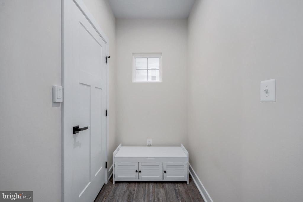 9104 MAPLE RUN DR, FREDERICKSBURG, Virginia 22407, 5 Bedrooms Bedrooms, ,4 BathroomsBathrooms,Residential,9104 MAPLE RUN DR,VASP2040660 MLS # VASP2040660