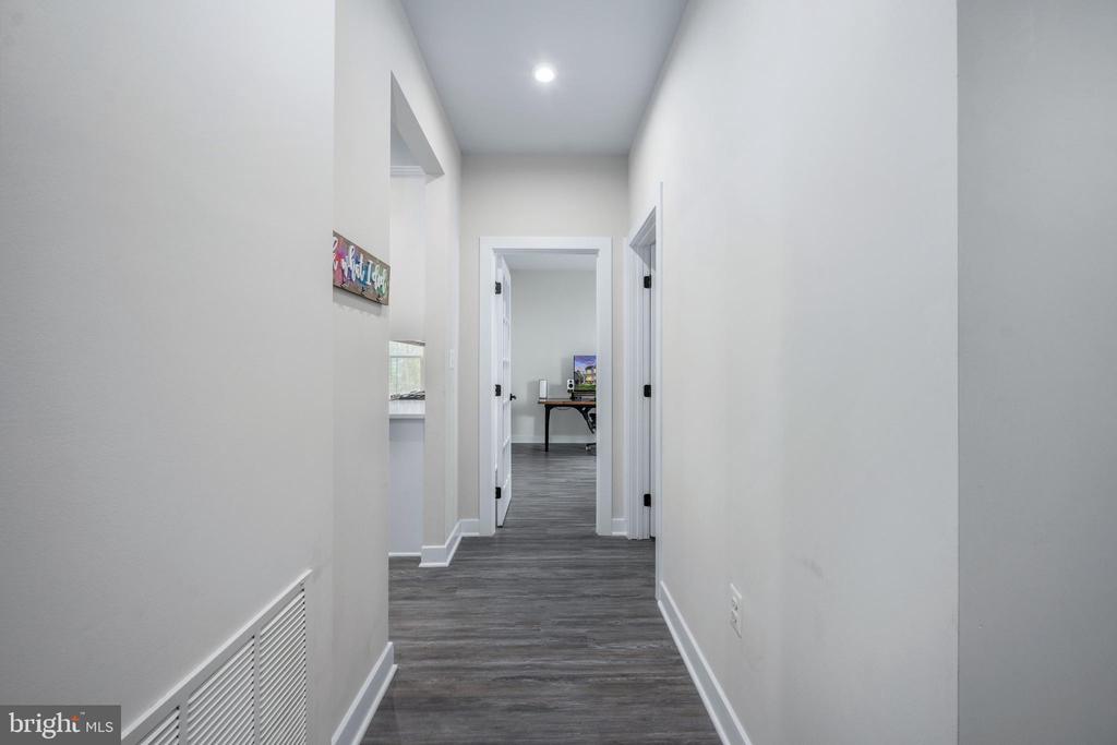 9104 MAPLE RUN DR, FREDERICKSBURG, Virginia 22407, 5 Bedrooms Bedrooms, ,4 BathroomsBathrooms,Residential,9104 MAPLE RUN DR,VASP2040660 MLS # VASP2040660