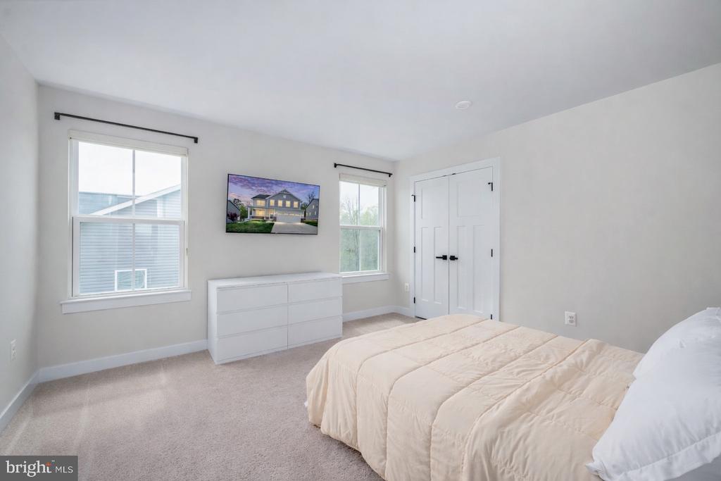 9104 MAPLE RUN DR, FREDERICKSBURG, Virginia 22407, 5 Bedrooms Bedrooms, ,4 BathroomsBathrooms,Residential,9104 MAPLE RUN DR,VASP2040660 MLS # VASP2040660