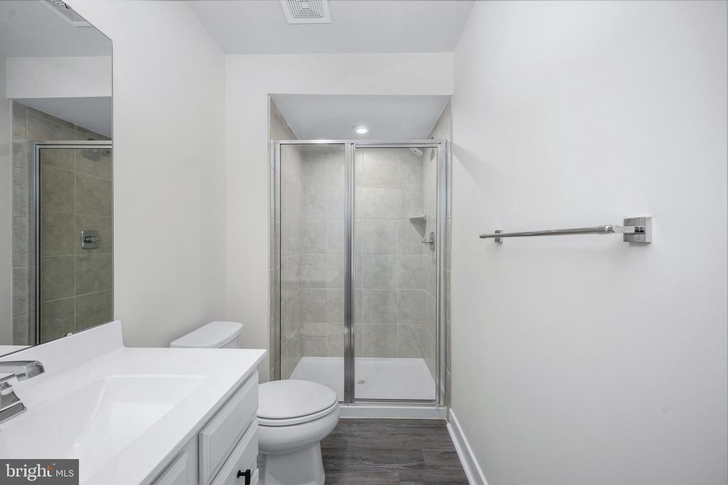 9104 MAPLE RUN DR, FREDERICKSBURG, Virginia 22407, 5 Bedrooms Bedrooms, ,4 BathroomsBathrooms,Residential,9104 MAPLE RUN DR,VASP2040660 MLS # VASP2040660