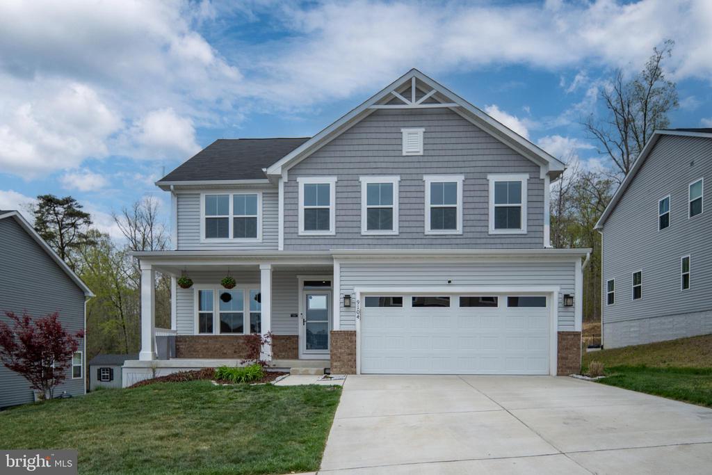 9104 MAPLE RUN DR, FREDERICKSBURG, Virginia 22407, 5 Bedrooms Bedrooms, ,4 BathroomsBathrooms,Residential,9104 MAPLE RUN DR,VASP2040660 MLS # VASP2040660