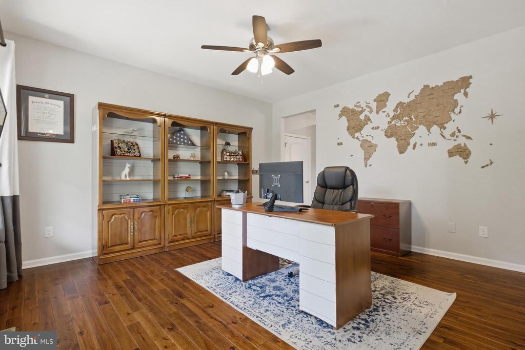 6324 VINT HILL RD, WARRENTON, Virginia 20187, 5 Bedrooms Bedrooms, ,2 BathroomsBathrooms,Residential,6324 VINT HILL RD,VAFQ2021488 MLS # VAFQ2021488