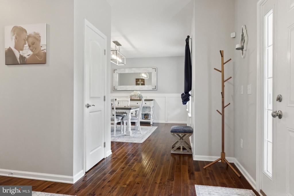 6324 VINT HILL RD, WARRENTON, Virginia 20187, 5 Bedrooms Bedrooms, ,2 BathroomsBathrooms,Residential,6324 VINT HILL RD,VAFQ2021488 MLS # VAFQ2021488