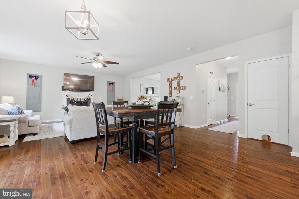 6324 VINT HILL RD, WARRENTON, Virginia 20187, 5 Bedrooms Bedrooms, ,2 BathroomsBathrooms,Residential,6324 VINT HILL RD,VAFQ2021488 MLS # VAFQ2021488