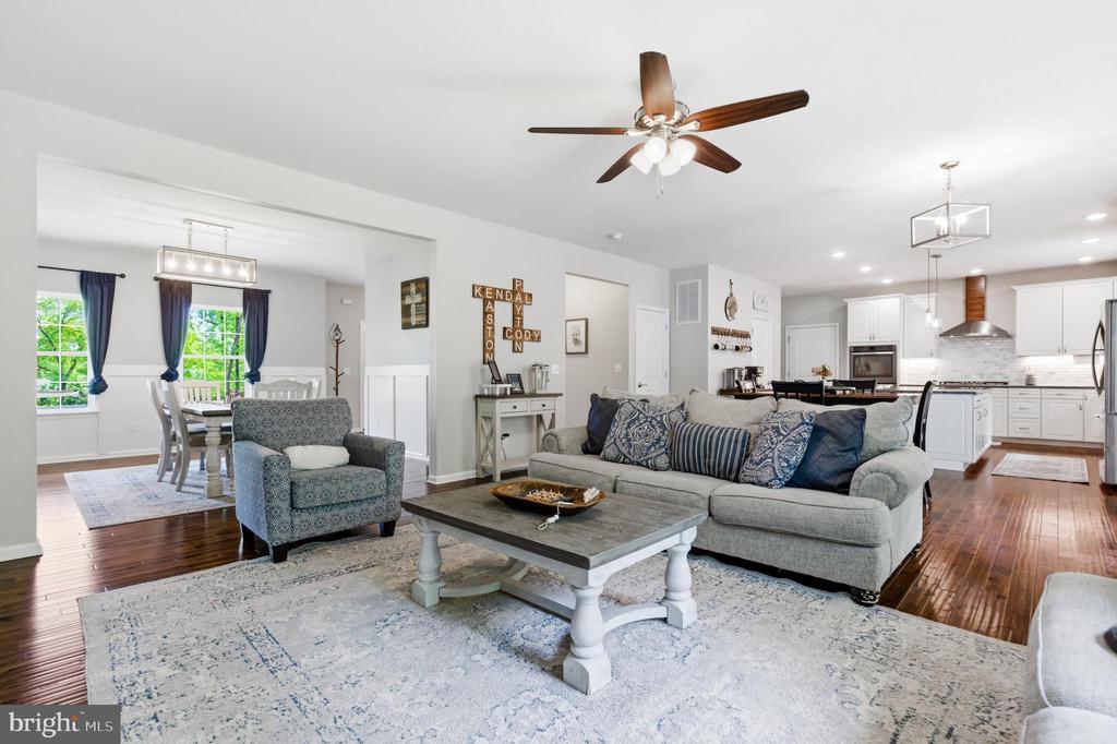 6324 VINT HILL RD, WARRENTON, Virginia 20187, 5 Bedrooms Bedrooms, ,2 BathroomsBathrooms,Residential,6324 VINT HILL RD,VAFQ2021488 MLS # VAFQ2021488