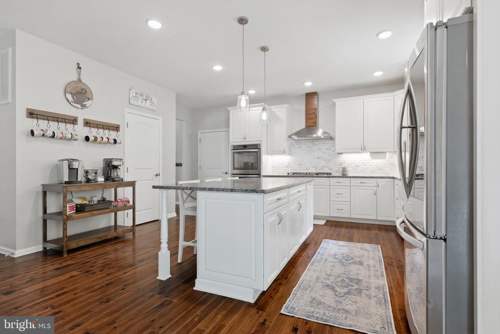 6324 VINT HILL RD, WARRENTON, Virginia 20187, 5 Bedrooms Bedrooms, ,2 BathroomsBathrooms,Residential,6324 VINT HILL RD,VAFQ2021488 MLS # VAFQ2021488