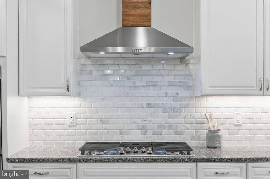 6324 VINT HILL RD, WARRENTON, Virginia 20187, 5 Bedrooms Bedrooms, ,2 BathroomsBathrooms,Residential,6324 VINT HILL RD,VAFQ2021488 MLS # VAFQ2021488