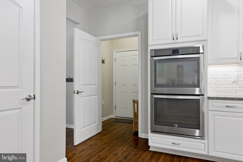 6324 VINT HILL RD, WARRENTON, Virginia 20187, 5 Bedrooms Bedrooms, ,2 BathroomsBathrooms,Residential,6324 VINT HILL RD,VAFQ2021488 MLS # VAFQ2021488