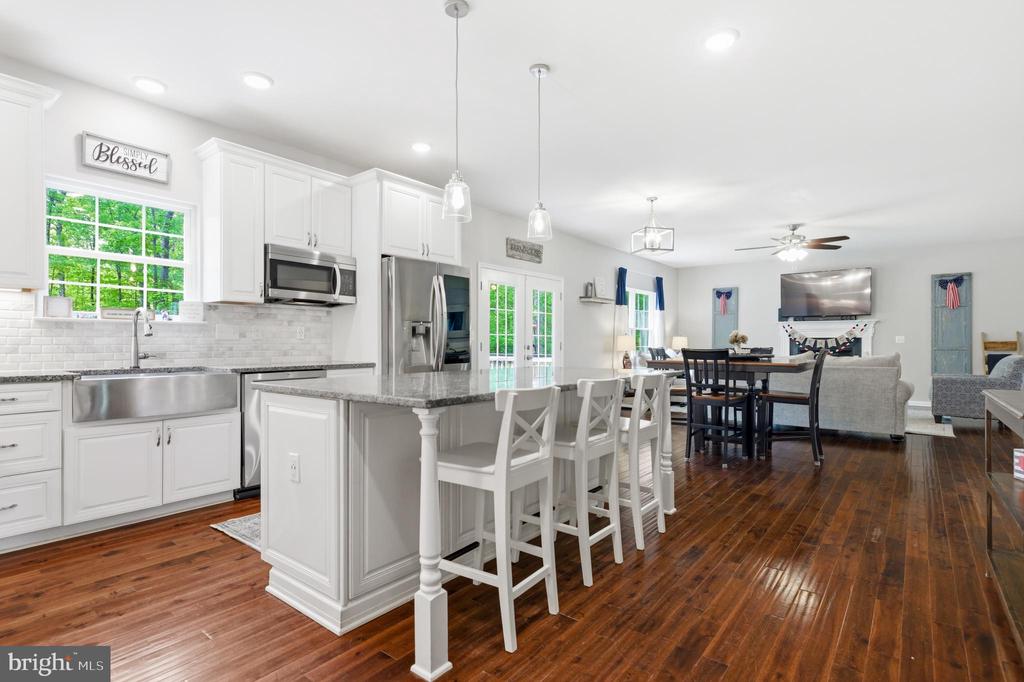 6324 VINT HILL RD, WARRENTON, Virginia 20187, 5 Bedrooms Bedrooms, ,2 BathroomsBathrooms,Residential,6324 VINT HILL RD,VAFQ2021488 MLS # VAFQ2021488