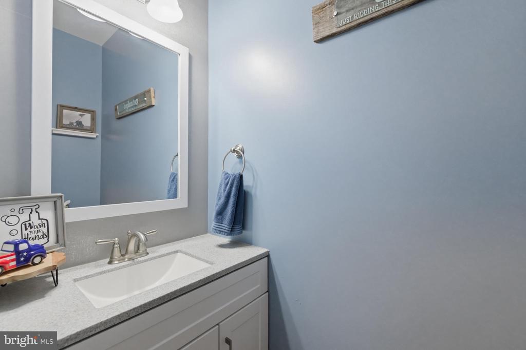 6324 VINT HILL RD, WARRENTON, Virginia 20187, 5 Bedrooms Bedrooms, ,2 BathroomsBathrooms,Residential,6324 VINT HILL RD,VAFQ2021488 MLS # VAFQ2021488