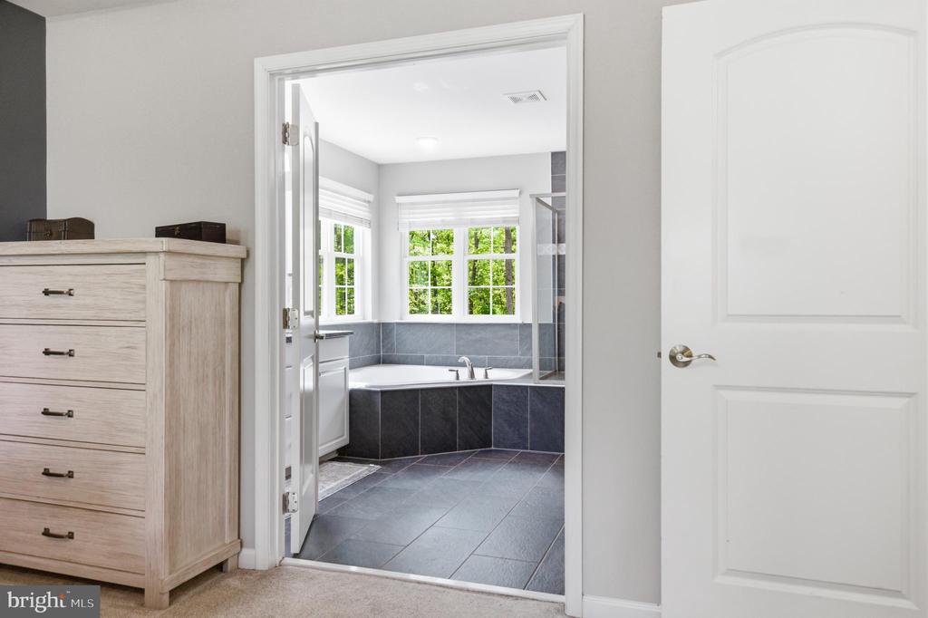 6324 VINT HILL RD, WARRENTON, Virginia 20187, 5 Bedrooms Bedrooms, ,2 BathroomsBathrooms,Residential,6324 VINT HILL RD,VAFQ2021488 MLS # VAFQ2021488