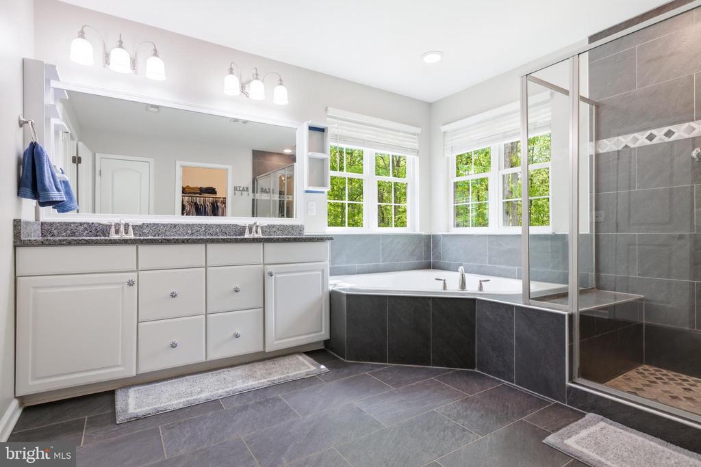 6324 VINT HILL RD, WARRENTON, Virginia 20187, 5 Bedrooms Bedrooms, ,2 BathroomsBathrooms,Residential,6324 VINT HILL RD,VAFQ2021488 MLS # VAFQ2021488