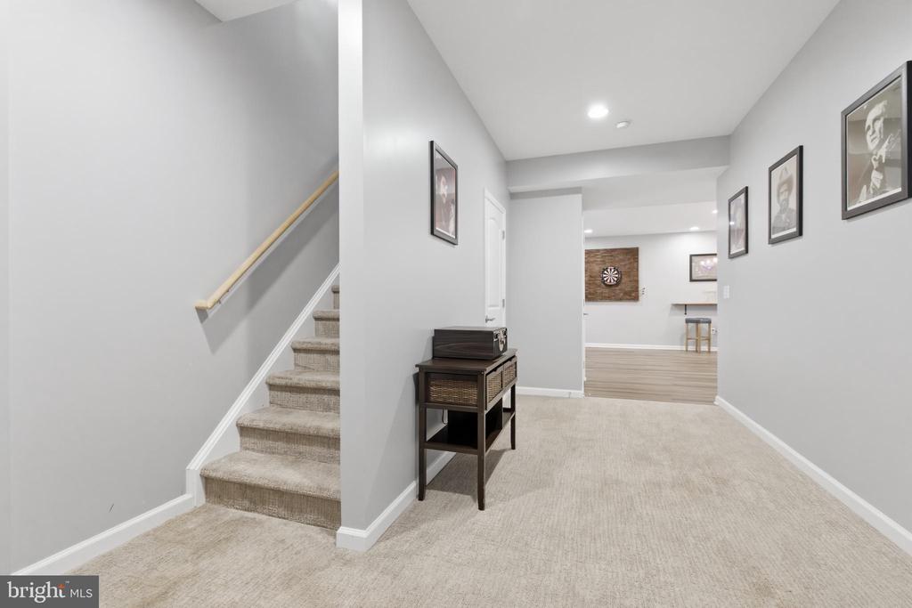 6324 VINT HILL RD, WARRENTON, Virginia 20187, 5 Bedrooms Bedrooms, ,2 BathroomsBathrooms,Residential,6324 VINT HILL RD,VAFQ2021488 MLS # VAFQ2021488