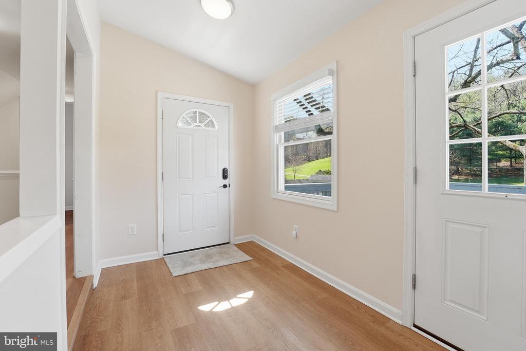 6537 WATERY MOUNTAIN RD, WARRENTON, Virginia 20186, 2 Bedrooms Bedrooms, ,2 BathroomsBathrooms,Residential,6537 WATERY MOUNTAIN RD,VAFQ2021660 MLS # VAFQ2021660