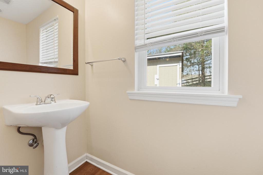 6537 WATERY MOUNTAIN RD, WARRENTON, Virginia 20186, 2 Bedrooms Bedrooms, ,2 BathroomsBathrooms,Residential,6537 WATERY MOUNTAIN RD,VAFQ2021660 MLS # VAFQ2021660