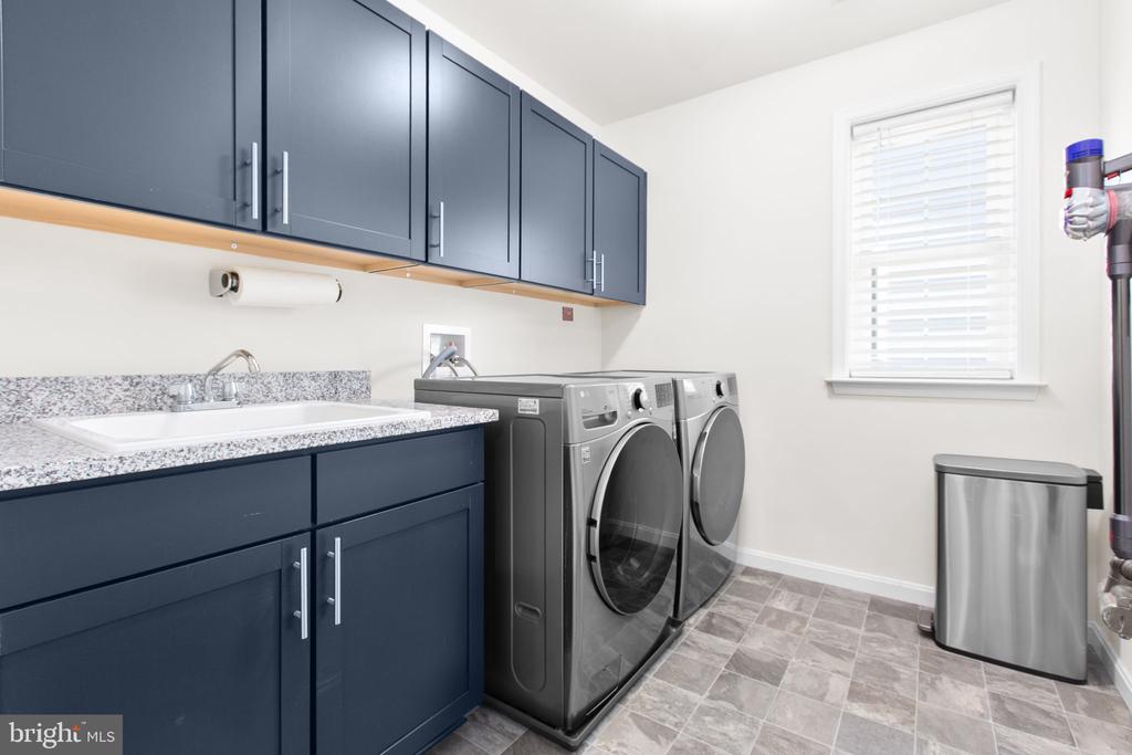 10413 SPOTSWOOD DR, FREDERICKSBURG, Virginia 22408, 4 Bedrooms Bedrooms, ,3 BathroomsBathrooms,Residential,10413 SPOTSWOOD DR,VASP2040564 MLS # VASP2040564