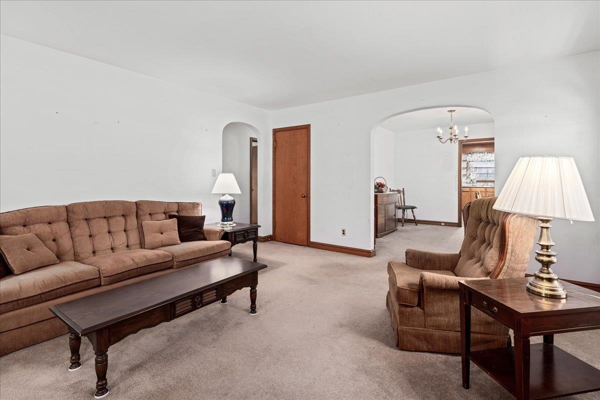 9 BALDWIN DR, STAUNTON, Virginia 24401, 3 Bedrooms Bedrooms, ,1 BathroomBathrooms,Residential,9 BALDWIN DR,675753 MLS # 675753