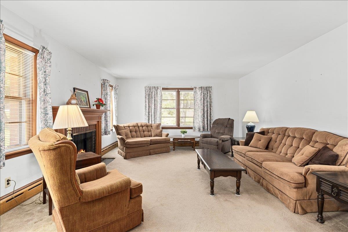 9 BALDWIN DR, STAUNTON, Virginia 24401, 3 Bedrooms Bedrooms, ,1 BathroomBathrooms,Residential,9 BALDWIN DR,675753 MLS # 675753