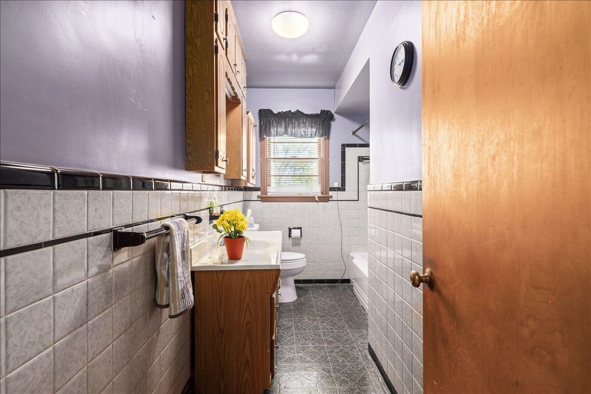 9 BALDWIN DR, STAUNTON, Virginia 24401, 3 Bedrooms Bedrooms, ,1 BathroomBathrooms,Residential,9 BALDWIN DR,675753 MLS # 675753