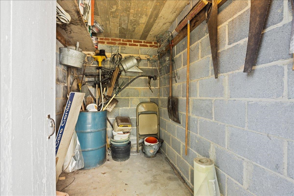 9 BALDWIN DR, STAUNTON, Virginia 24401, 3 Bedrooms Bedrooms, ,1 BathroomBathrooms,Residential,9 BALDWIN DR,675753 MLS # 675753