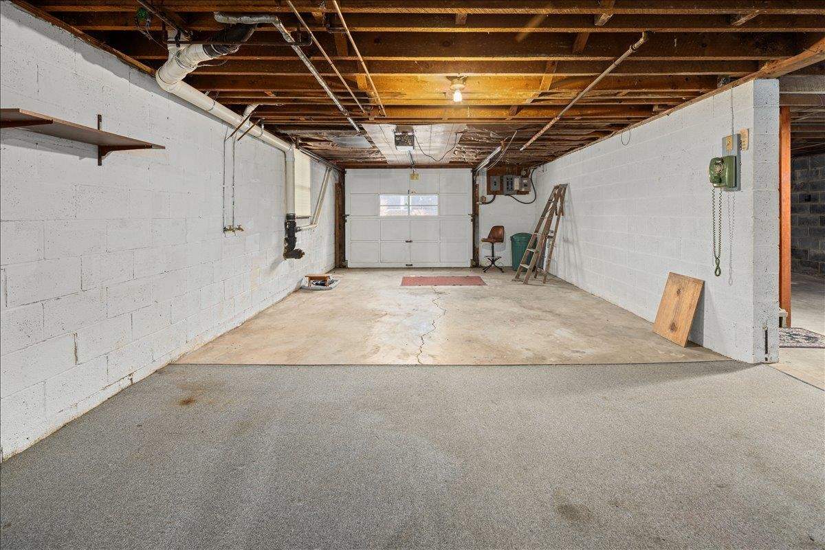 9 BALDWIN DR, STAUNTON, Virginia 24401, 3 Bedrooms Bedrooms, ,1 BathroomBathrooms,Residential,9 BALDWIN DR,675753 MLS # 675753