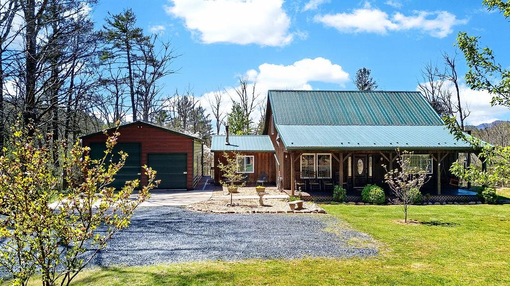 26 BOBCAT HILL, WEST AUGUSTA, Virginia 24485, 3 Bedrooms Bedrooms, ,2 BathroomsBathrooms,Residential,26 BOBCAT HILL,676150 MLS # 676150