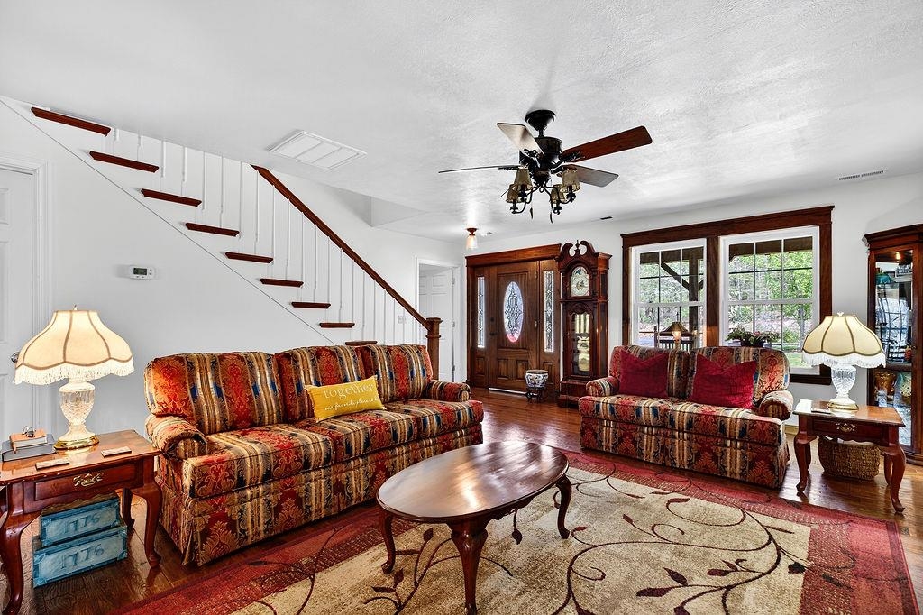 26 BOBCAT HILL, WEST AUGUSTA, Virginia 24485, 3 Bedrooms Bedrooms, ,2 BathroomsBathrooms,Residential,26 BOBCAT HILL,676150 MLS # 676150