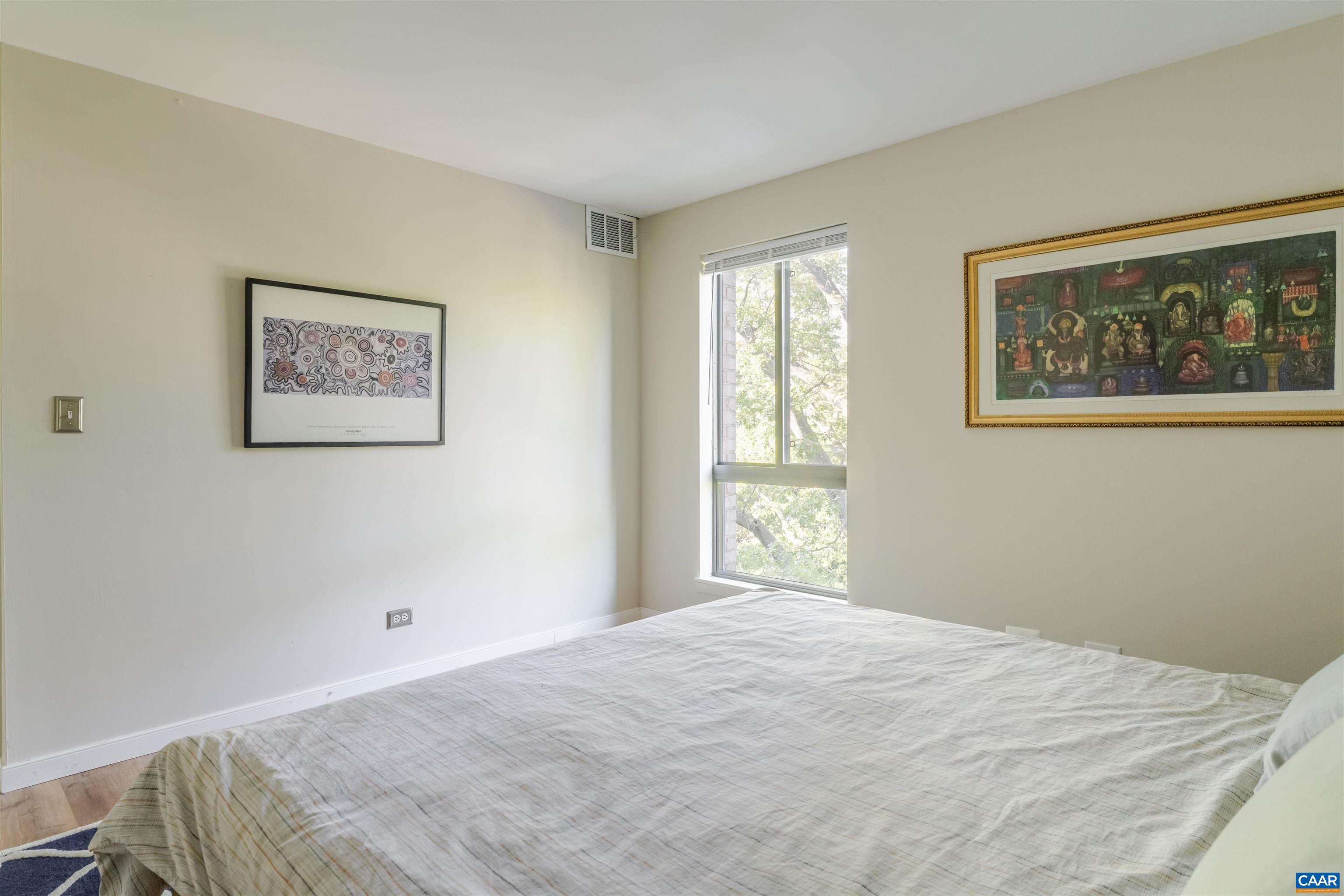 511 N 1ST ST, CHARLOTTESVILLE, Virginia 22902, 2 Bedrooms Bedrooms, ,1 BathroomBathrooms,Residential,WALKABLE low-maintenance lifestyle in the heart of,511 N 1ST ST,676118 MLS # 676118