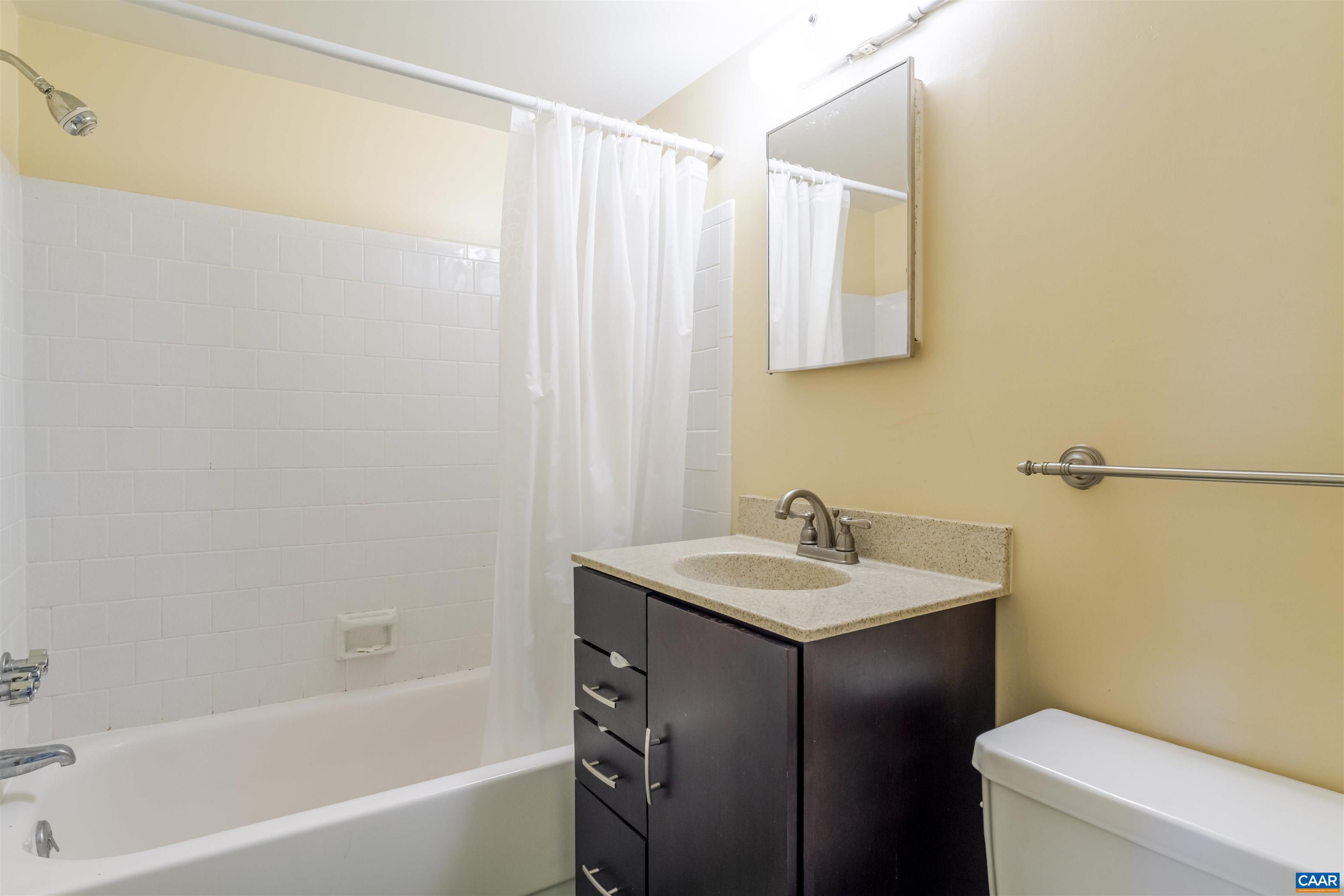 511 N 1ST ST, CHARLOTTESVILLE, Virginia 22902, 2 Bedrooms Bedrooms, ,1 BathroomBathrooms,Residential,WALKABLE low-maintenance lifestyle in the heart of,511 N 1ST ST,676118 MLS # 676118