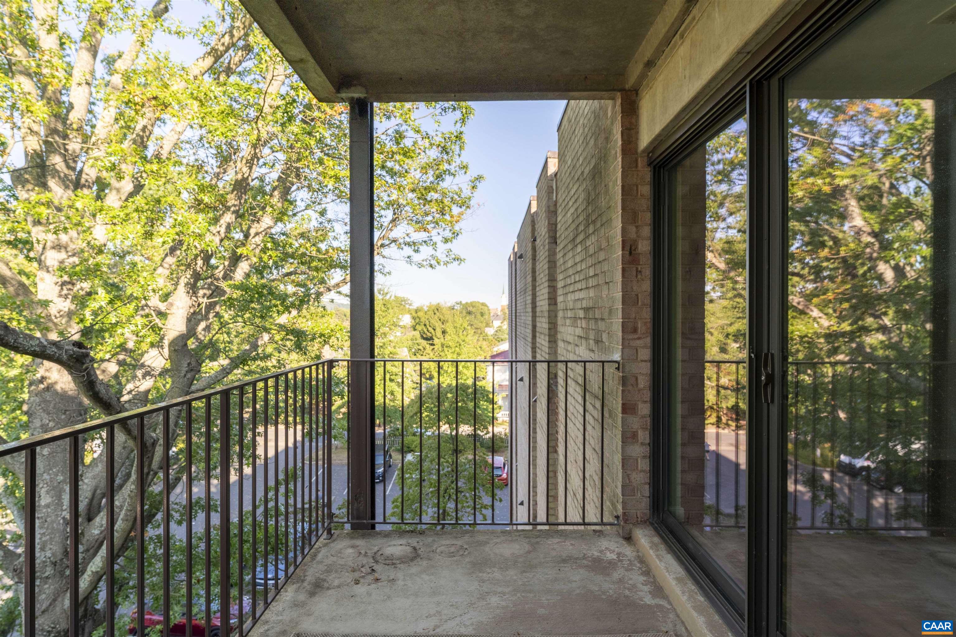 511 N 1ST ST, CHARLOTTESVILLE, Virginia 22902, 2 Bedrooms Bedrooms, ,1 BathroomBathrooms,Residential,WALKABLE low-maintenance lifestyle in the heart of,511 N 1ST ST,676118 MLS # 676118