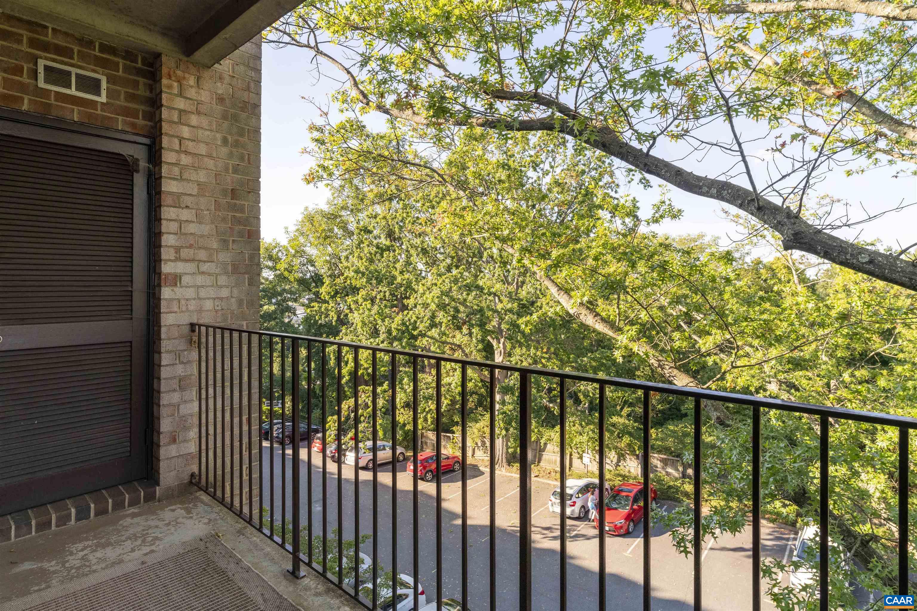 511 N 1ST ST, CHARLOTTESVILLE, Virginia 22902, 2 Bedrooms Bedrooms, ,1 BathroomBathrooms,Residential,WALKABLE low-maintenance lifestyle in the heart of,511 N 1ST ST,676118 MLS # 676118