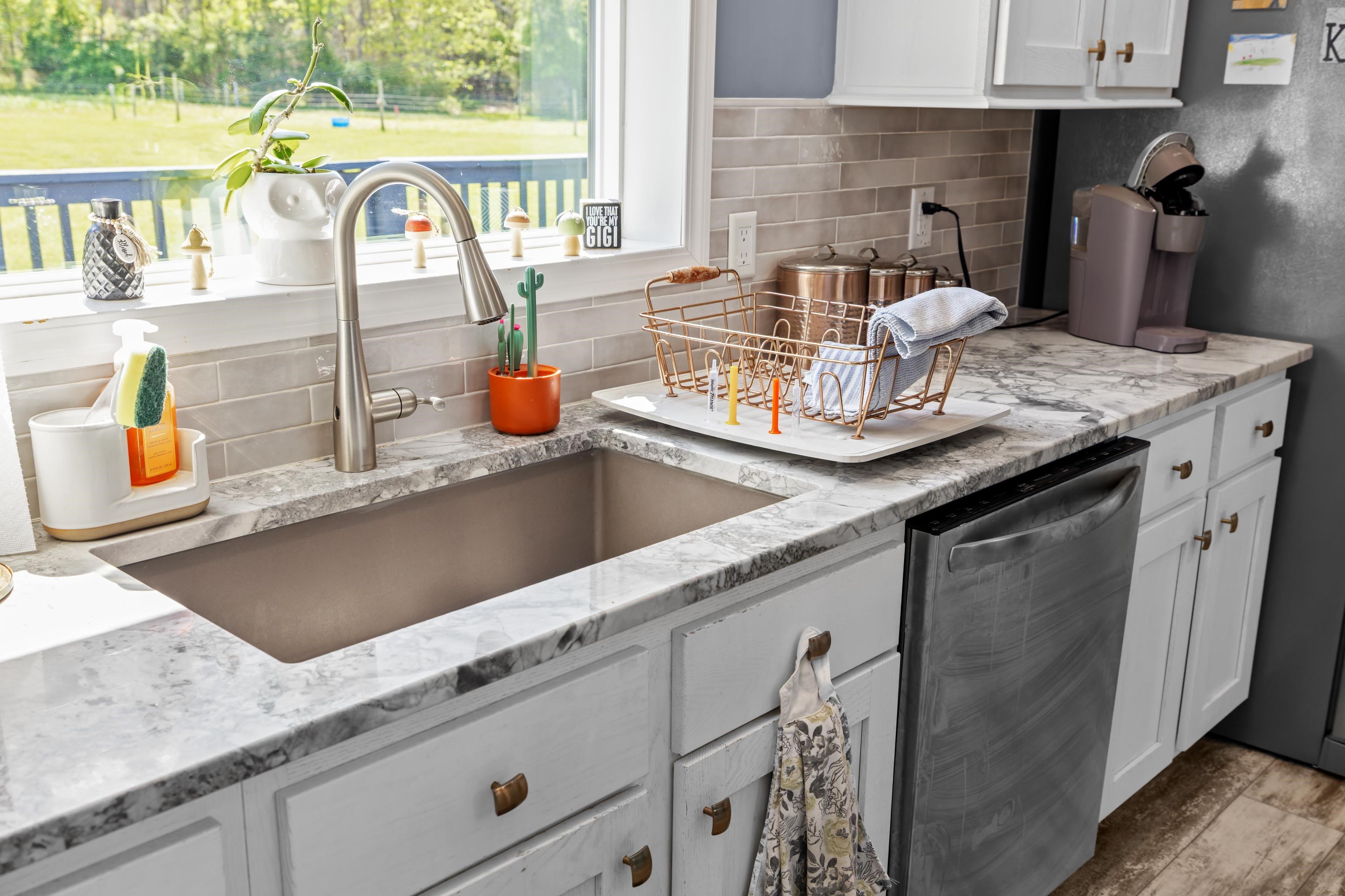 7669 FIFE LN, PORT REPUBLIC, Virginia 24471, 3 Bedrooms Bedrooms, ,2 BathroomsBathrooms,Residential,7669 FIFE LN,676123 MLS # 676123