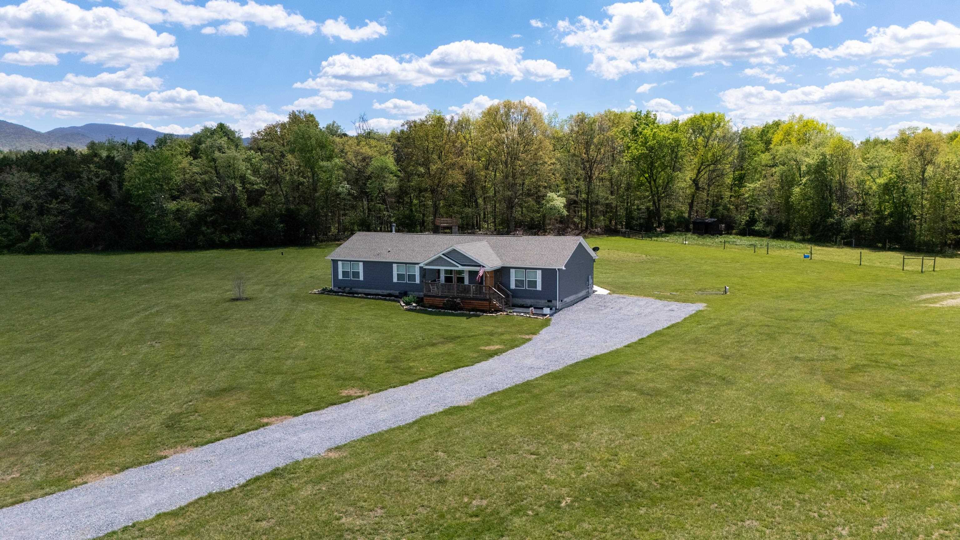 7669 FIFE LN, PORT REPUBLIC, Virginia 24471, 3 Bedrooms Bedrooms, ,2 BathroomsBathrooms,Residential,7669 FIFE LN,676123 MLS # 676123