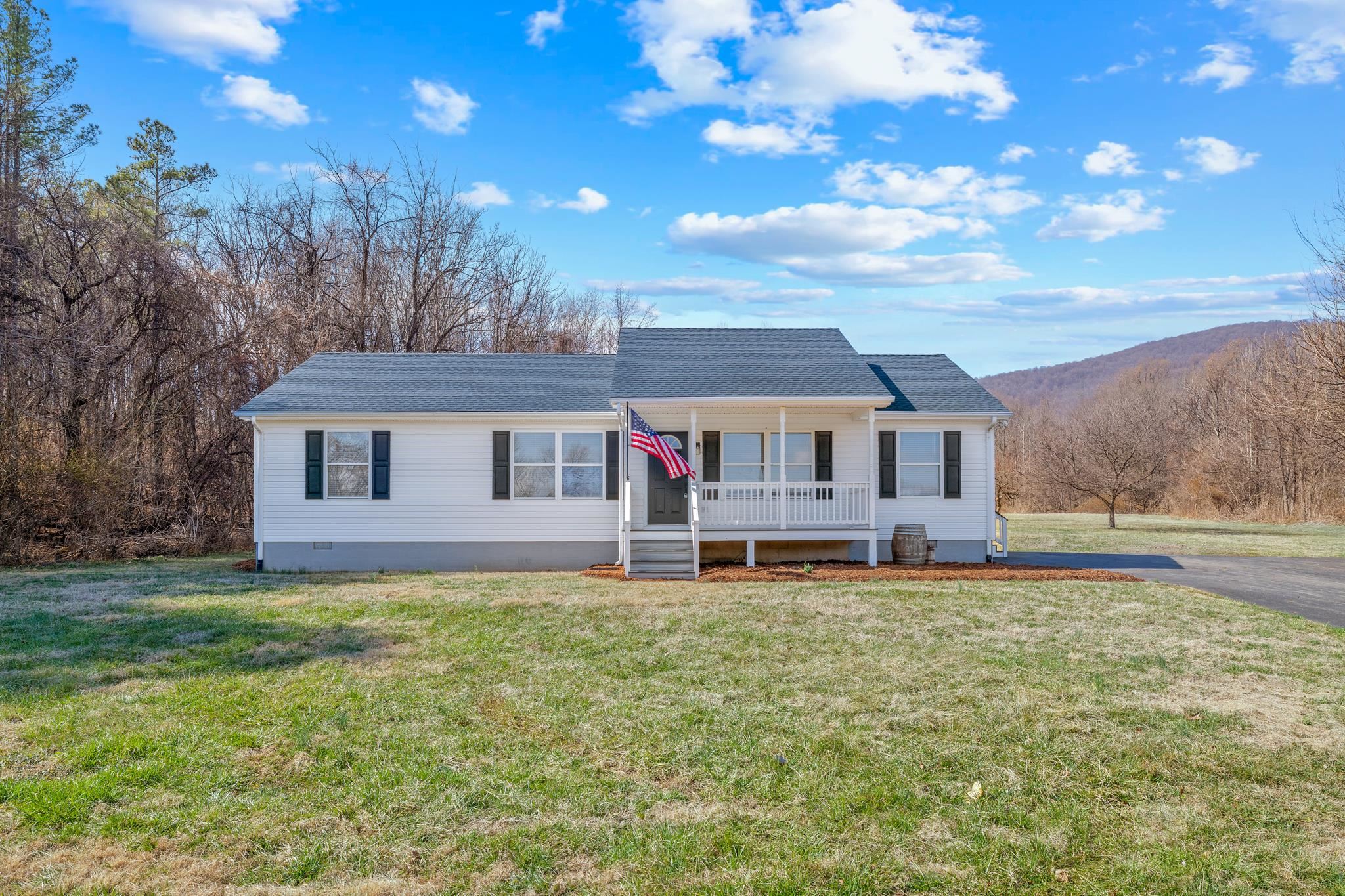 850 GREENWOOD RD, CROZET, Virginia 22932, 3 Bedrooms Bedrooms, ,2 BathroomsBathrooms,Residential,850 GREENWOOD RD,676128 MLS # 676128