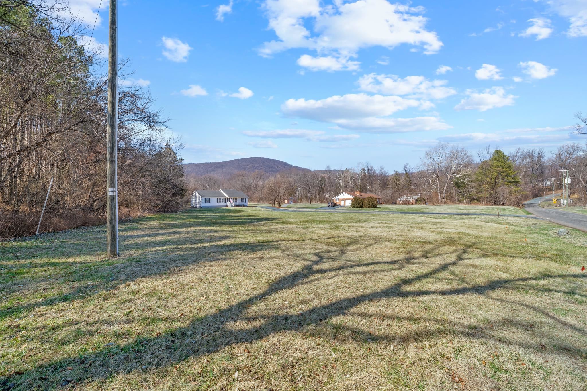 850 GREENWOOD RD, CROZET, Virginia 22932, 3 Bedrooms Bedrooms, ,2 BathroomsBathrooms,Residential,850 GREENWOOD RD,676128 MLS # 676128