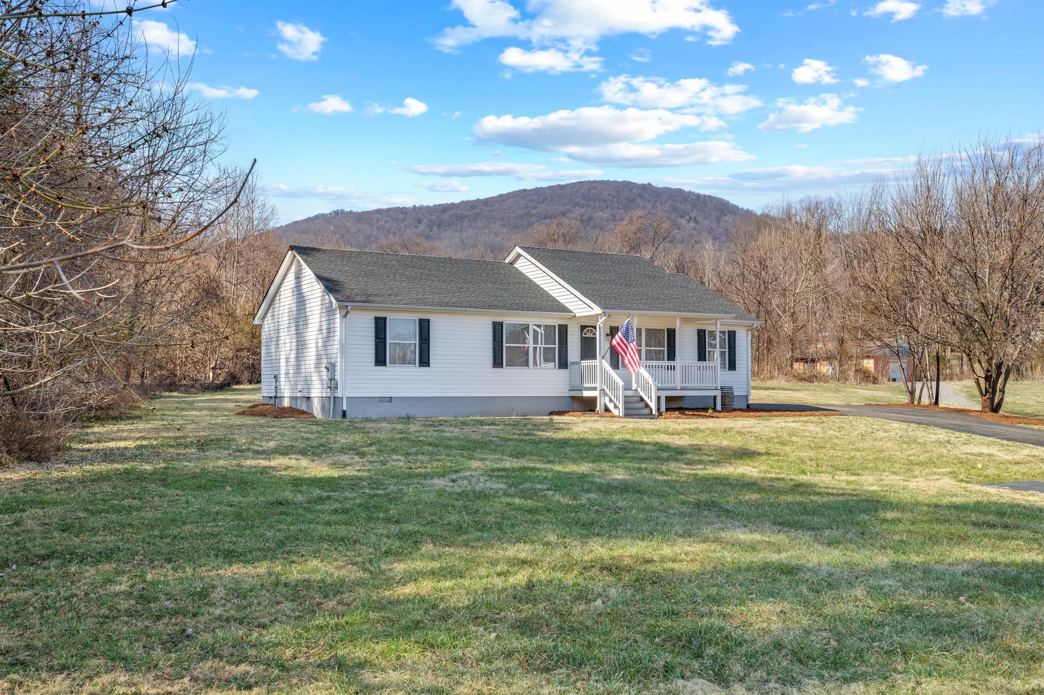 850 GREENWOOD RD, CROZET, Virginia 22932, 3 Bedrooms Bedrooms, ,2 BathroomsBathrooms,Residential,850 GREENWOOD RD,676128 MLS # 676128