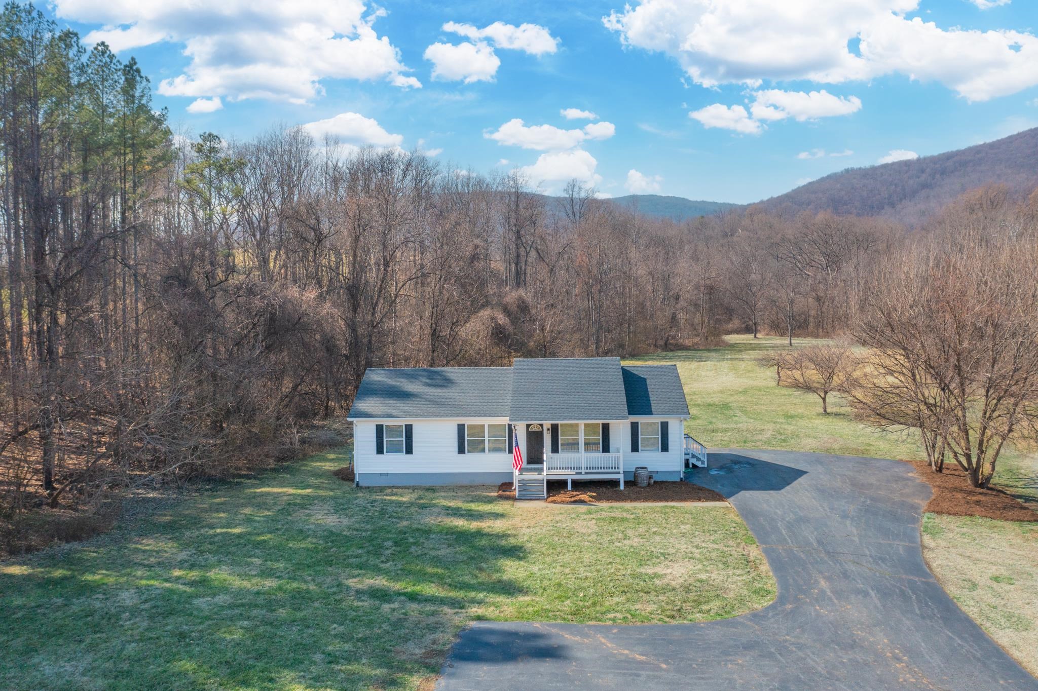850 GREENWOOD RD, CROZET, Virginia 22932, 3 Bedrooms Bedrooms, ,2 BathroomsBathrooms,Residential,850 GREENWOOD RD,676128 MLS # 676128
