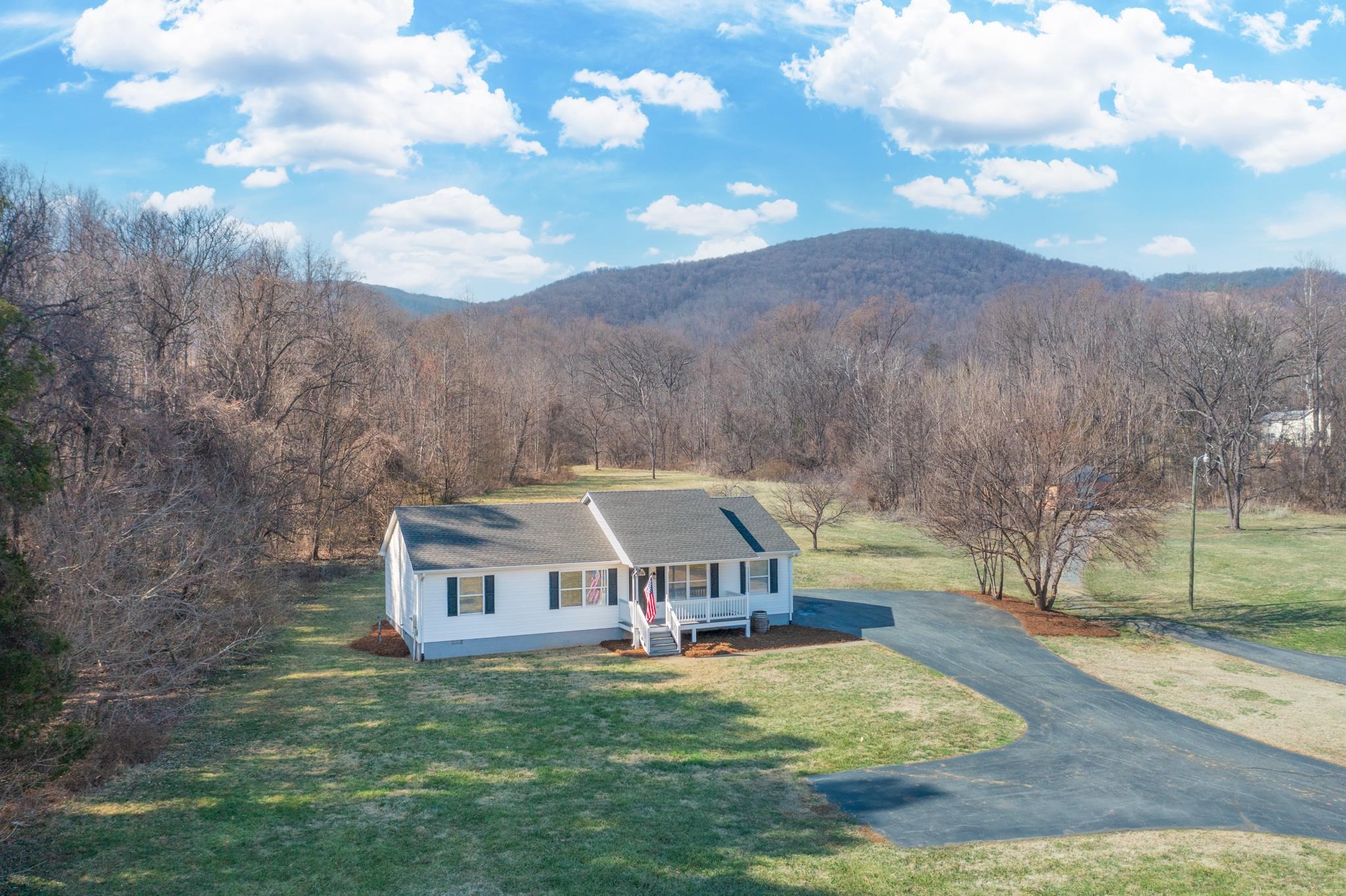 850 GREENWOOD RD, CROZET, Virginia 22932, 3 Bedrooms Bedrooms, ,2 BathroomsBathrooms,Residential,850 GREENWOOD RD,676128 MLS # 676128