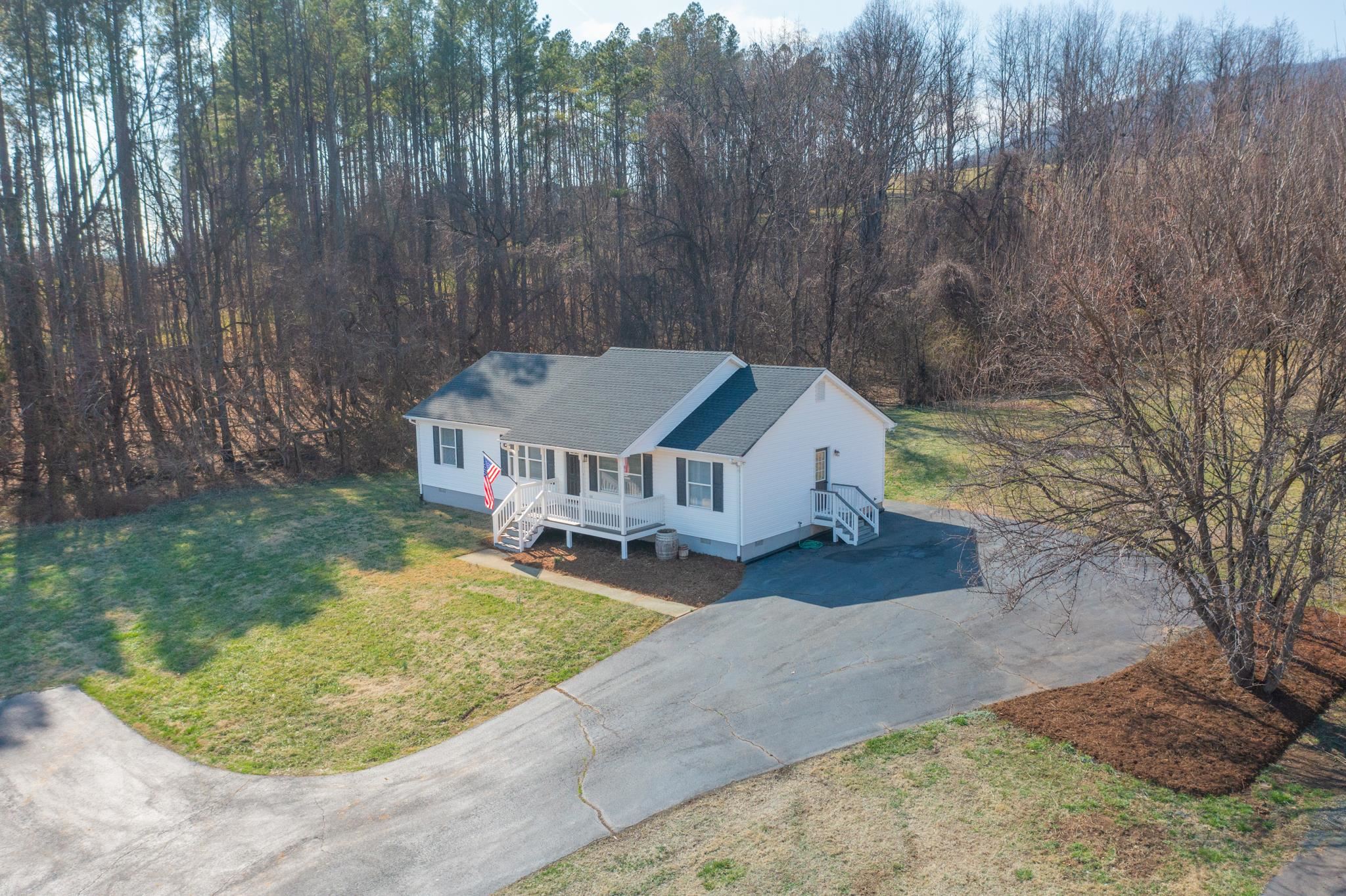 850 GREENWOOD RD, CROZET, Virginia 22932, 3 Bedrooms Bedrooms, ,2 BathroomsBathrooms,Residential,850 GREENWOOD RD,676128 MLS # 676128