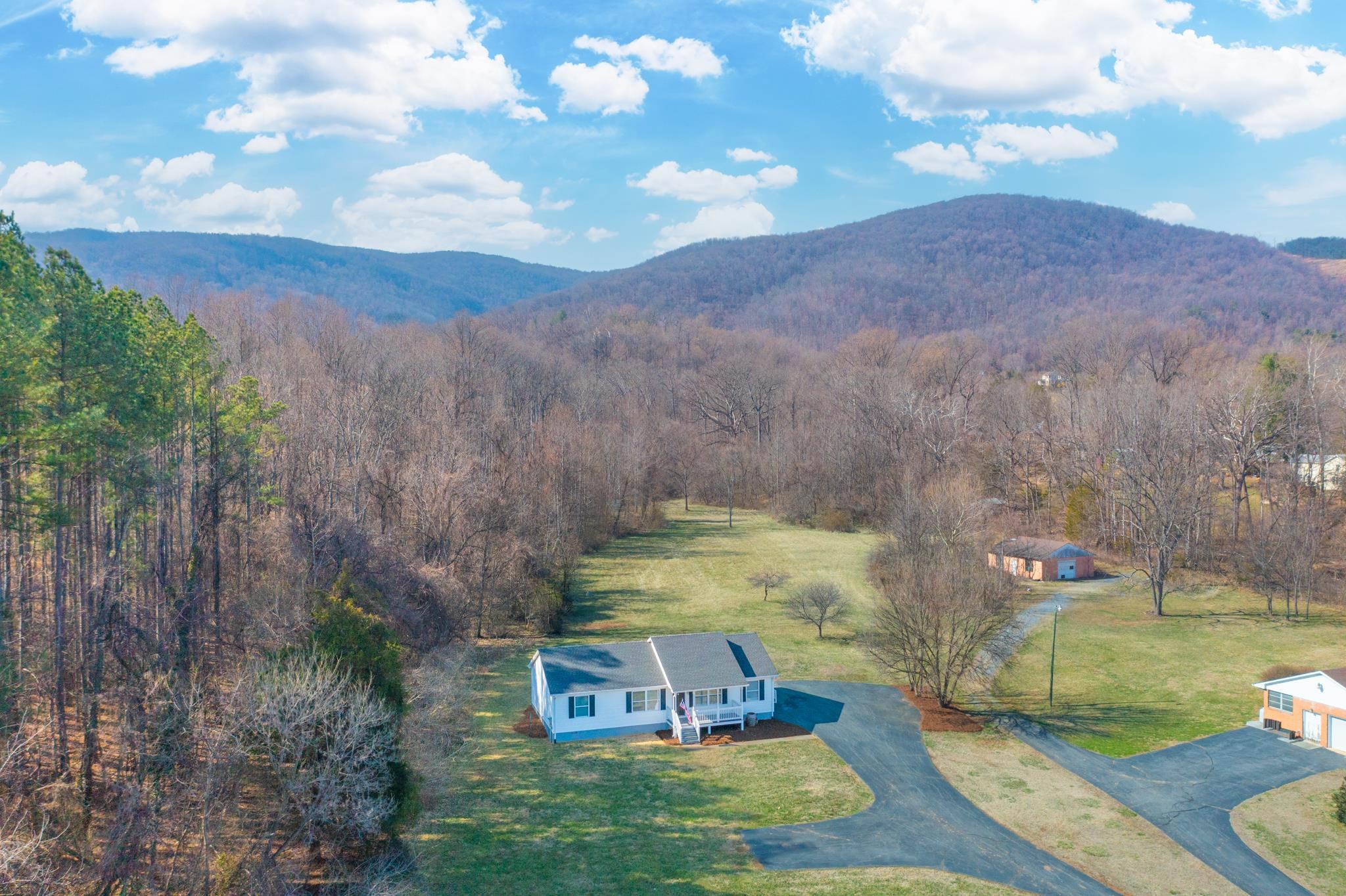 850 GREENWOOD RD, CROZET, Virginia 22932, 3 Bedrooms Bedrooms, ,2 BathroomsBathrooms,Residential,850 GREENWOOD RD,676128 MLS # 676128