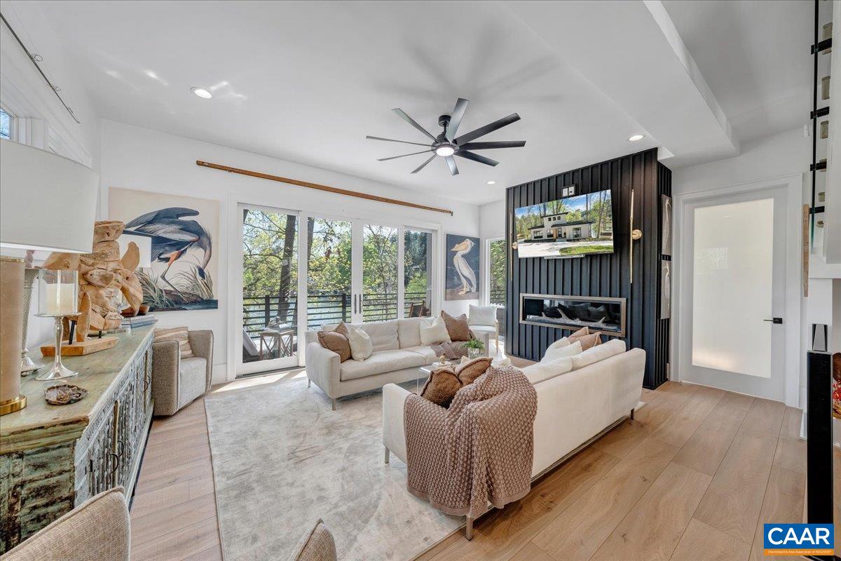 16358 MONETA RD, MONETA, Virginia 24121, 5 Bedrooms Bedrooms, ,3 BathroomsBathrooms,Residential,16358 MONETA RD,676131 MLS # 676131