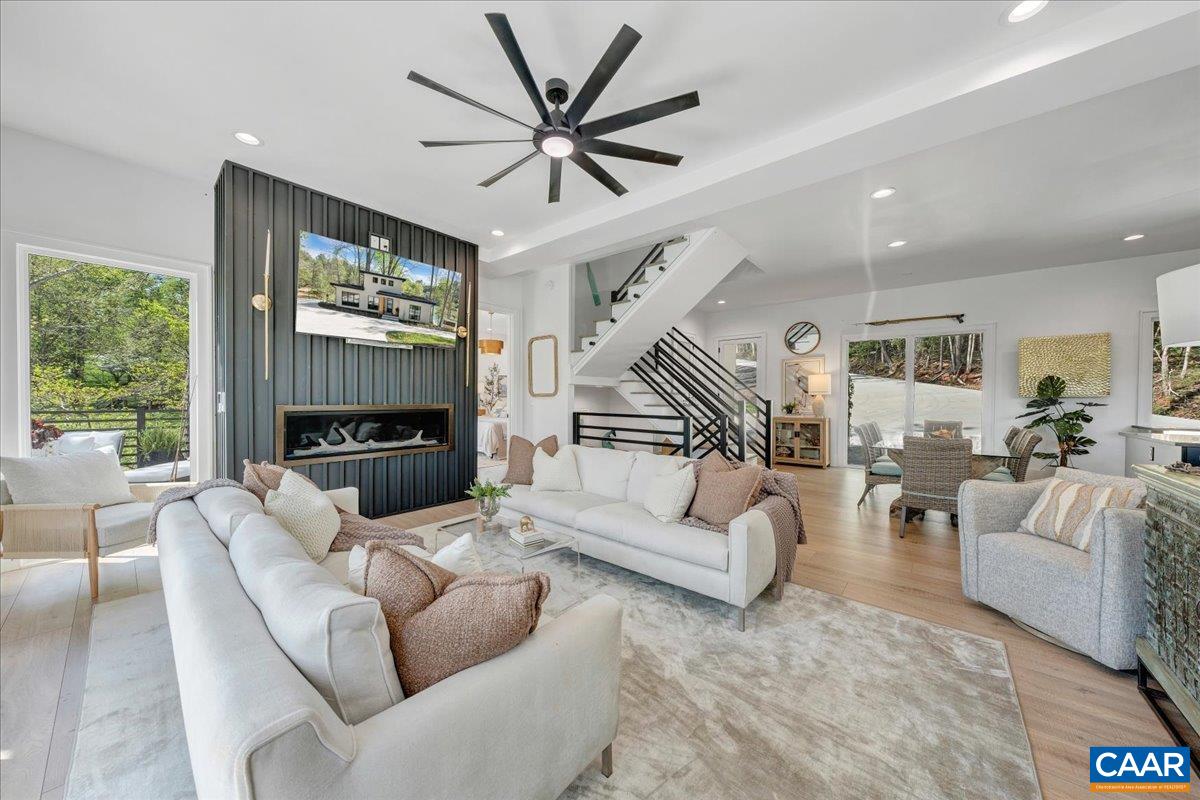 16358 MONETA RD, MONETA, Virginia 24121, 5 Bedrooms Bedrooms, ,3 BathroomsBathrooms,Residential,16358 MONETA RD,676131 MLS # 676131