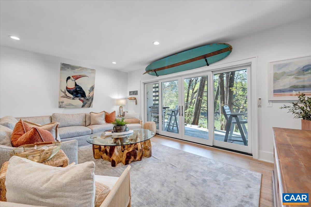 16358 MONETA RD, MONETA, Virginia 24121, 5 Bedrooms Bedrooms, ,3 BathroomsBathrooms,Residential,16358 MONETA RD,676131 MLS # 676131