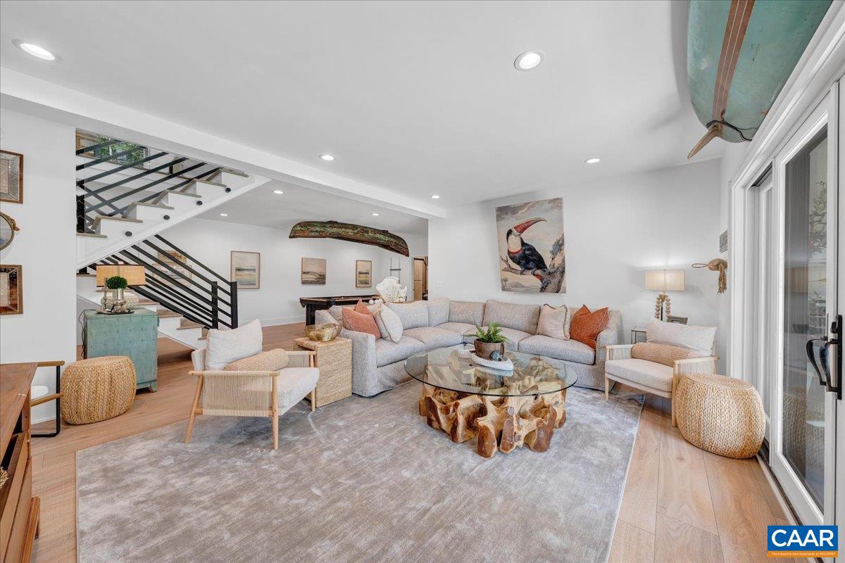 16358 MONETA RD, MONETA, Virginia 24121, 5 Bedrooms Bedrooms, ,3 BathroomsBathrooms,Residential,16358 MONETA RD,676131 MLS # 676131