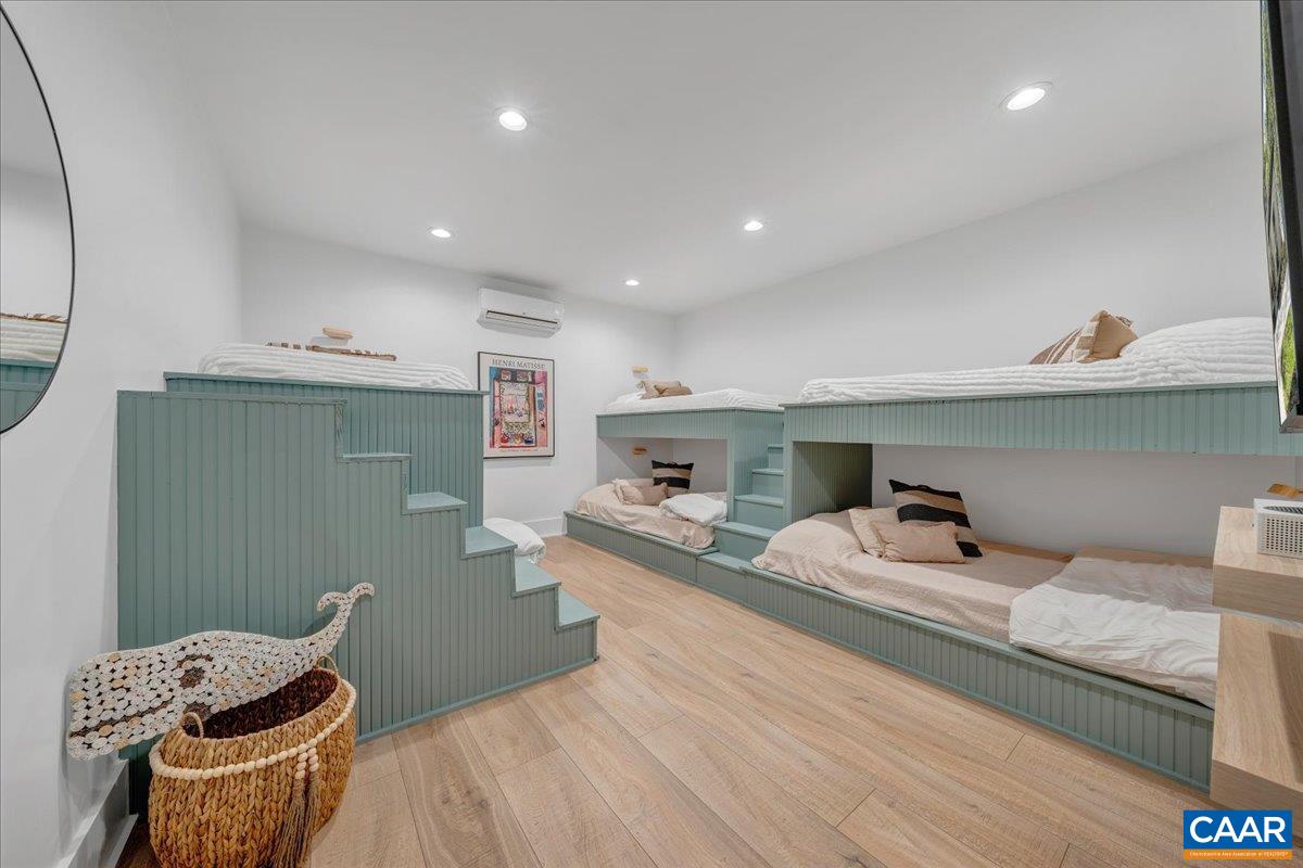 16358 MONETA RD, MONETA, Virginia 24121, 5 Bedrooms Bedrooms, ,3 BathroomsBathrooms,Residential,16358 MONETA RD,676131 MLS # 676131