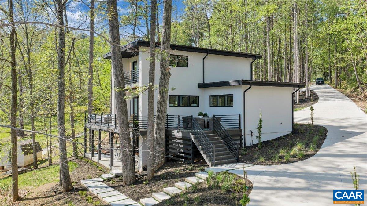 16358 MONETA RD, MONETA, Virginia 24121, 5 Bedrooms Bedrooms, ,3 BathroomsBathrooms,Residential,16358 MONETA RD,676131 MLS # 676131