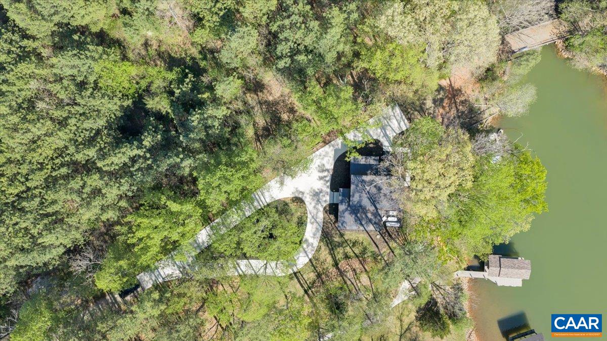 16358 MONETA RD, MONETA, Virginia 24121, 5 Bedrooms Bedrooms, ,3 BathroomsBathrooms,Residential,16358 MONETA RD,676131 MLS # 676131